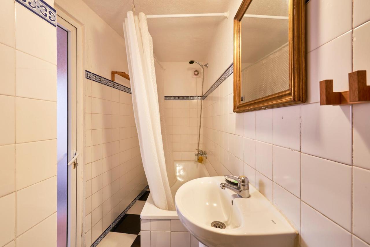 ליסבון Light Filled Apartment Near Chiado, By Timecooler מראה חיצוני תמונה